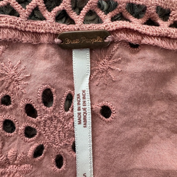 Free People Garden Party Cami Size Small Women Eyelet Blush Lace Camisole - Picture 9 of 10